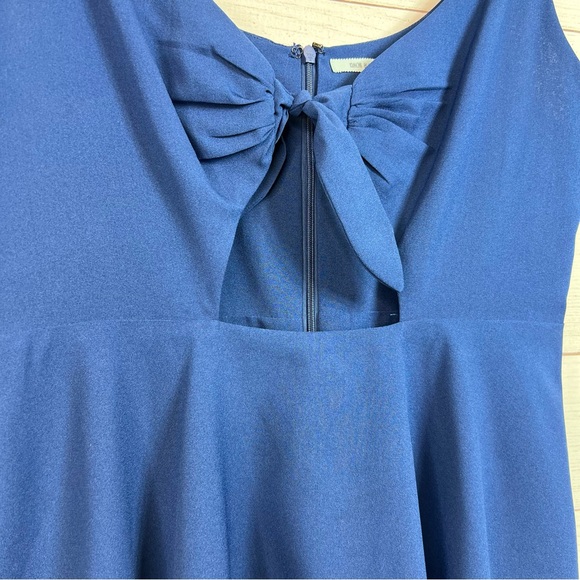 Urban Outfitters Kimchi Blue Navy Front Tie
Keyhole Skater Dress Size 6 - Picture 7 of 13